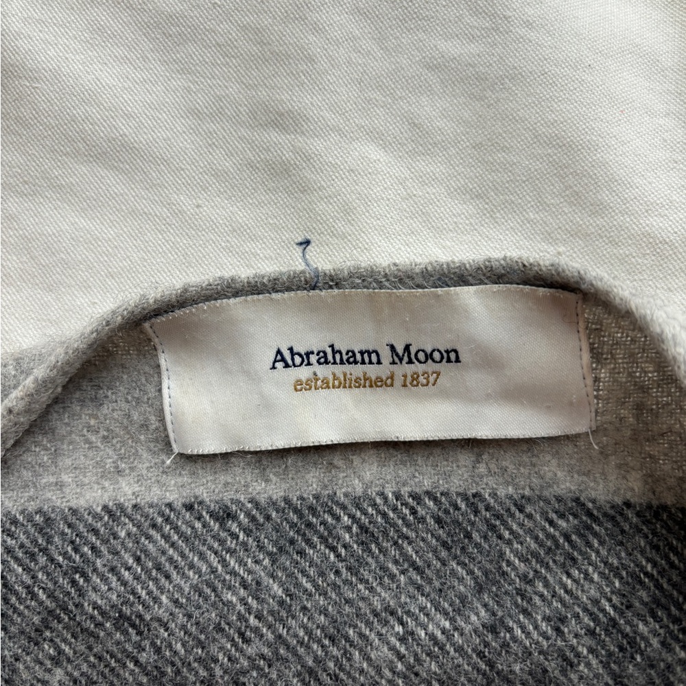 Abraham Moon wool Ruana wrap from England - Picture 4 of 5
